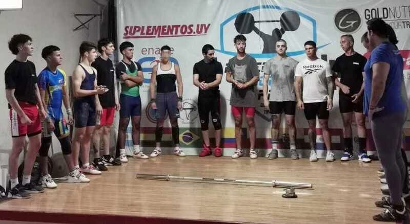 Participantes y joven de Inisa